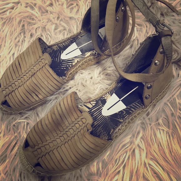 Dolce Vita Shoes - Dolce Vita Esapdrilles! Dolce Vita Shoes - Dolce Vita Esapdrilles!